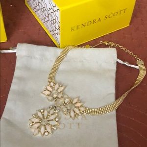 Beautiful choker necklace !! Isabella !!!